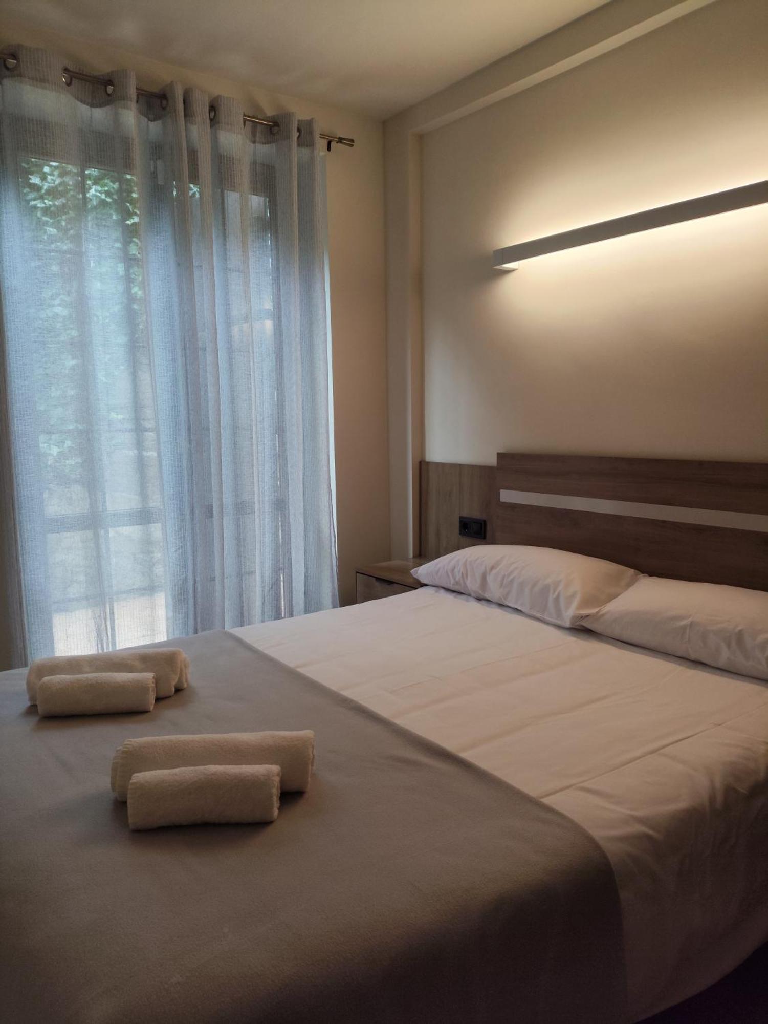 Duplex En Valencia D'Aneu Apartman Kültér fotó